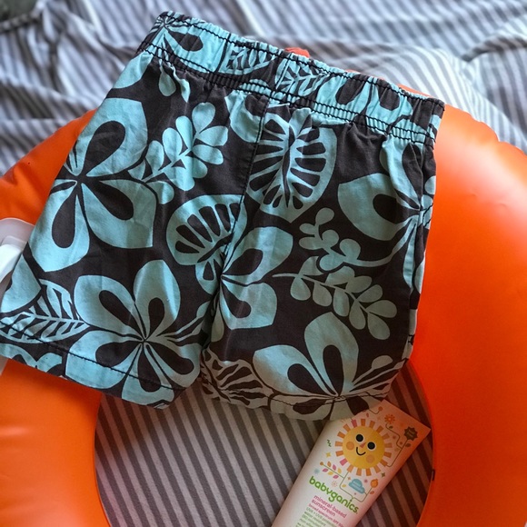 Carter’s Swim Shorts/Trunks 2T Toddler Baby Boy - Picture 3 of 4